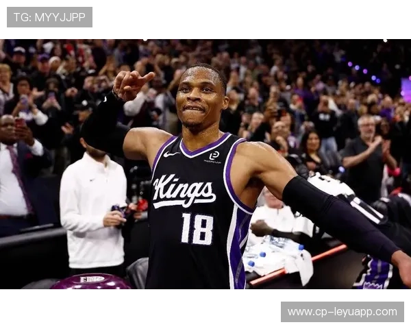 威少数据惊人却被边缘化：国王用人逻辑彻底引战！