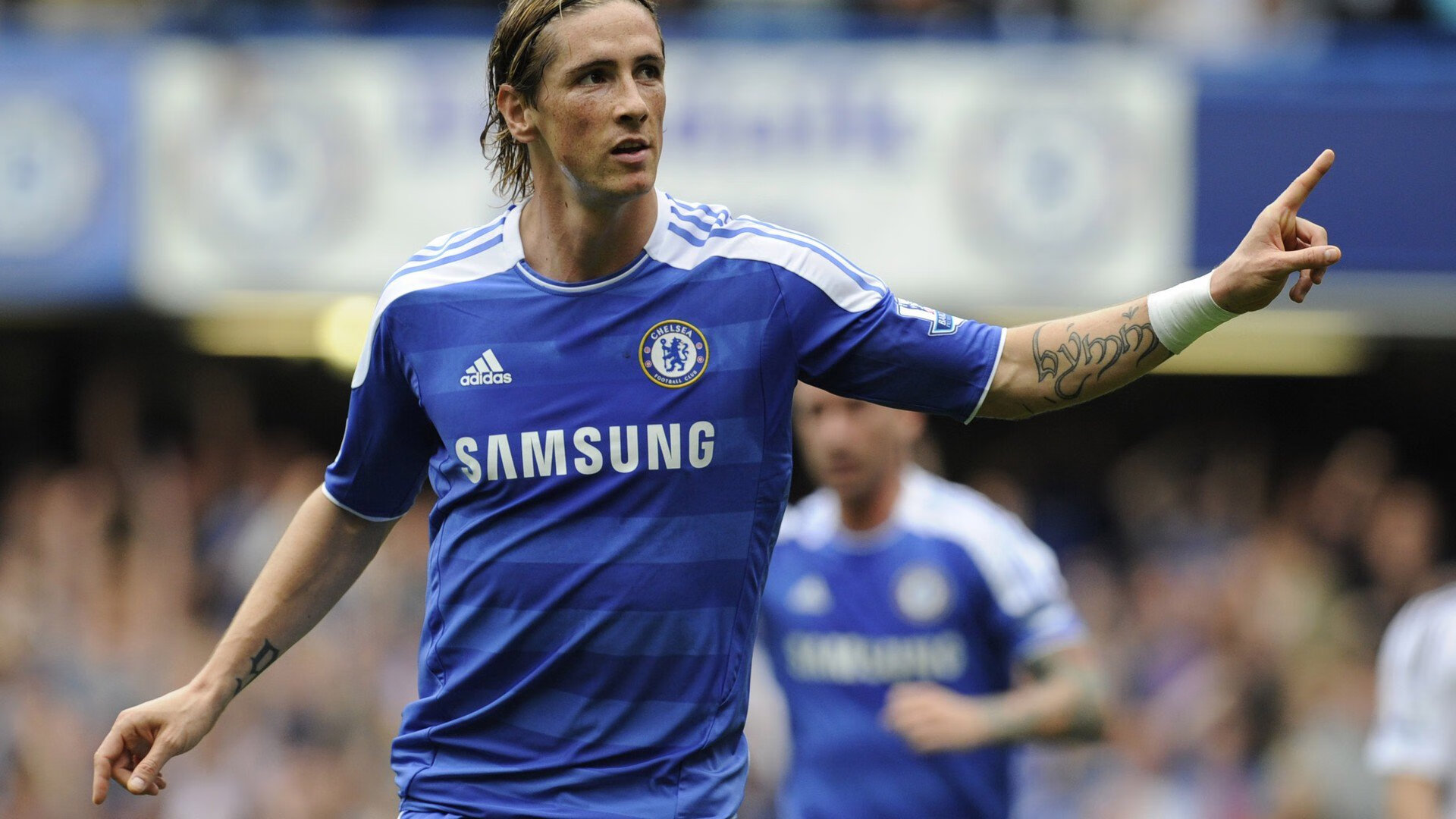 足球纪录片聚焦中超黄金时代与崛起城市力量，足球类纪录片